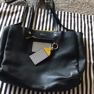 Henri Bendel Influencer Tote bag/ SOLD‼️‼️‼️‼️